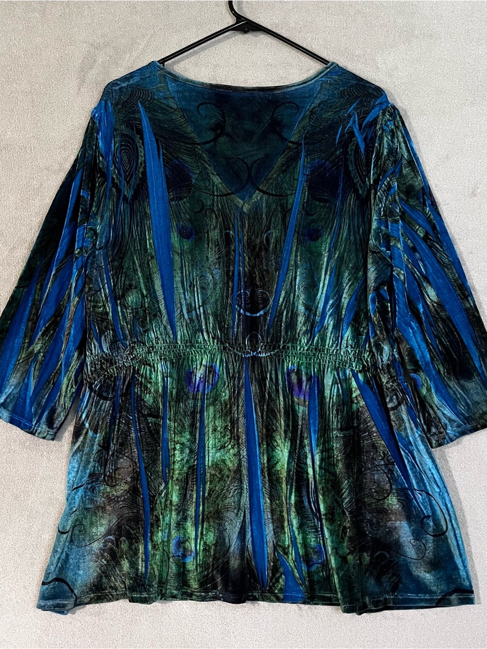 Cato Woman Crushed Velvet Tunic Top Peacock Feather Design V-neck Size 18-20W - Picture 8 of 8